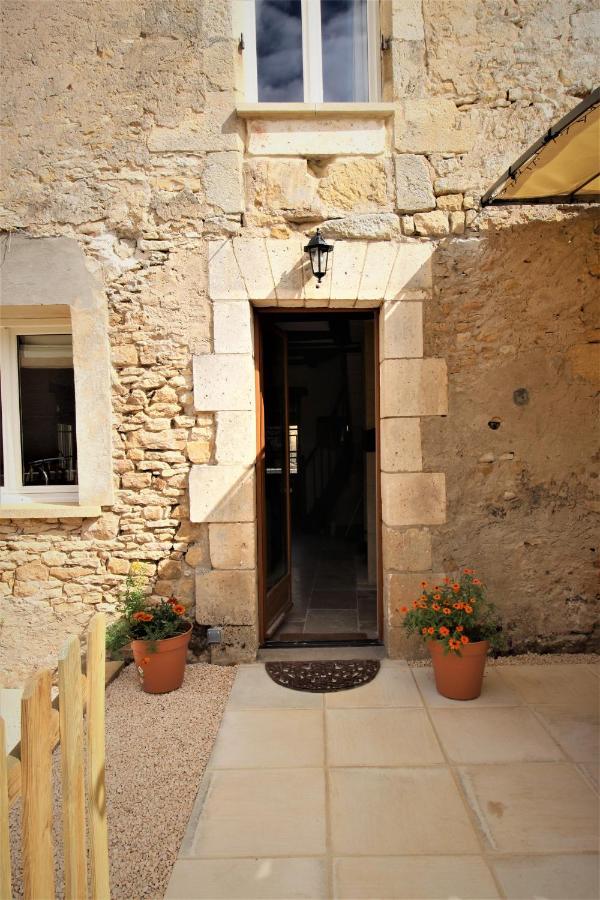 Joli Gite Pour 5 Personnes : Chez Cherrie Saint-Julien-de-Lampon ภายนอก รูปภาพ