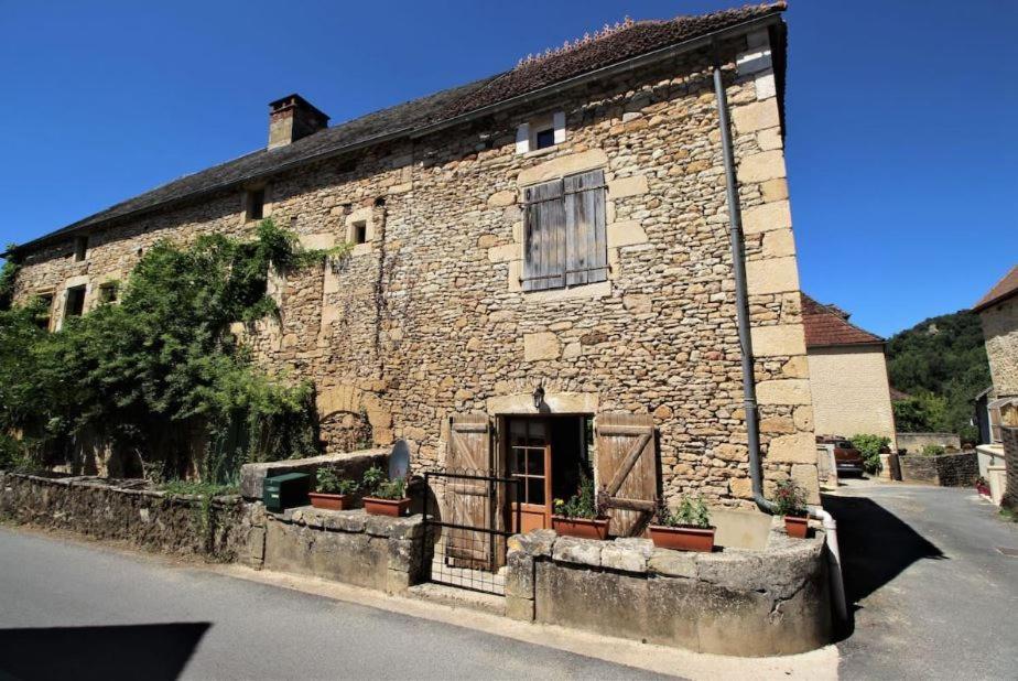Joli Gite Pour 5 Personnes : Chez Cherrie Saint-Julien-de-Lampon ภายนอก รูปภาพ