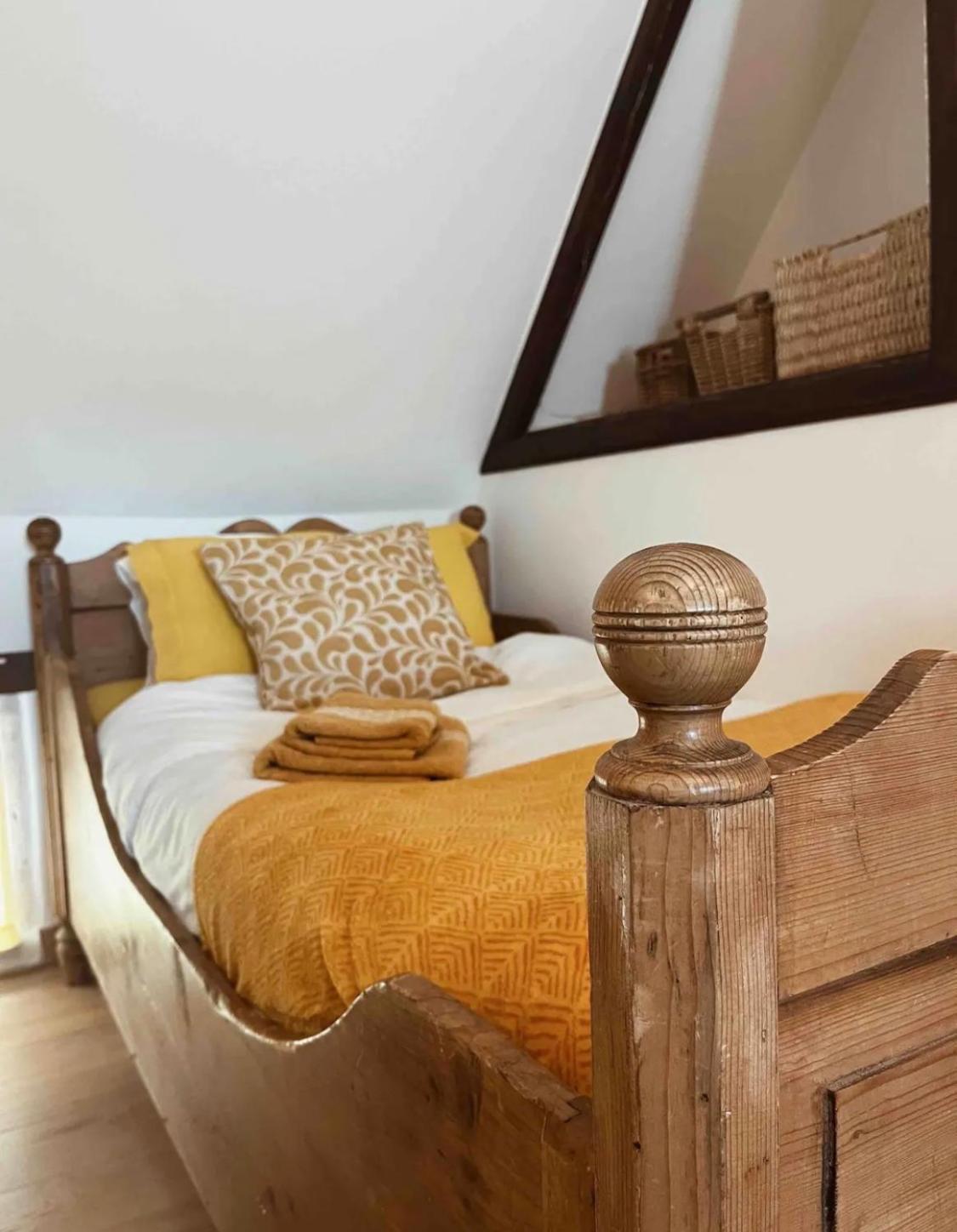 Joli Gite Pour 5 Personnes : Chez Cherrie Saint-Julien-de-Lampon ภายนอก รูปภาพ